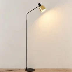 Lindby gulvlampe Vlada, 144 cm, messing, sort, metal