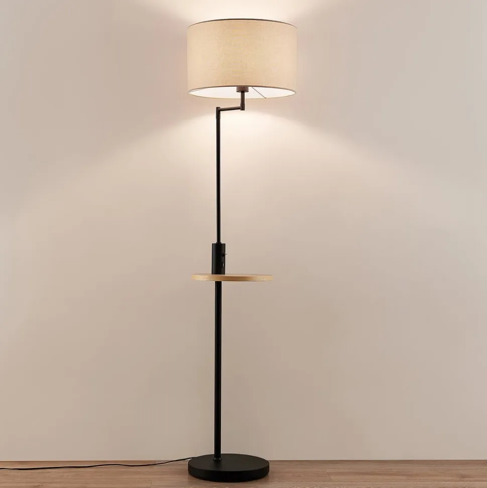 Lindby gulvlampe Zinia, sort, hylde, USB-tilslutning