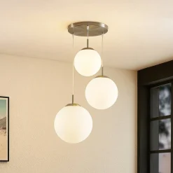 Lindby hængelampe Heleska, hvid, glas, 3 lyskilder, Ø 47cm