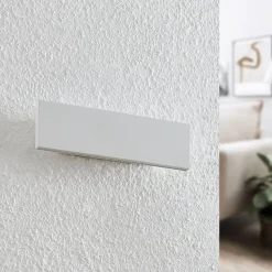 Lindby Ignazia LED-væglampe, 28 cm, hvid, metal, op/ned