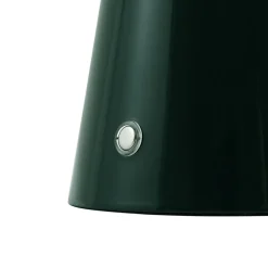 Lindby LED genopladelig bordlampe Nevijo, grøn, Ø20 cm, USB, dæmper