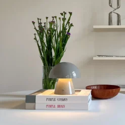 Lindby LED genopladelig bordlampe Nevijo, grå, Ø18cm, USB, dæmper
