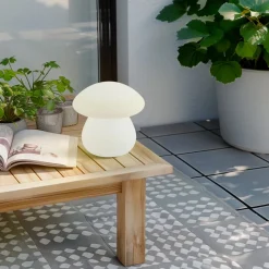 Lindby LED genopladelig udendørs bordlampe Vernate, RGBW, hvid, dæmpbar