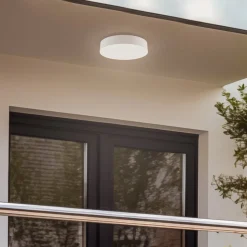 Lindby LED udendørs loftlampe Lahja, hvid, sensor, IP65
