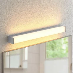 Lindby LED-badeværelseslampe Klea, 60 cm, krom, metal, IP44