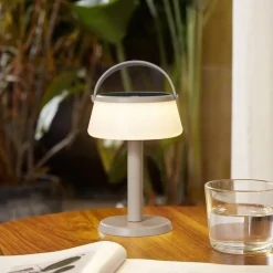 Lindby LED-bordlampe Mikkel, beige, dæmpbar, 7 cm