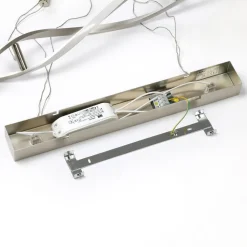 Lindby LED-hængelampe Auron, nikkelfarvet, metal, dæmpbar