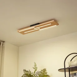 Lindby LED-loftlampe Madero, fyrretræ, 90 cm x 20 cm