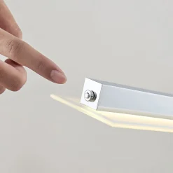 Lindby LED-pendellampe Sladja, krom, glas, touchdæmper