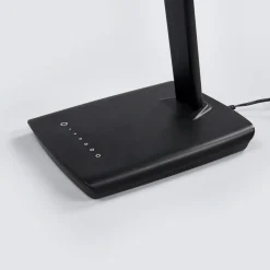 Lindby LED-skrivebordslampe Kuno, sort, USB, touchdæmper