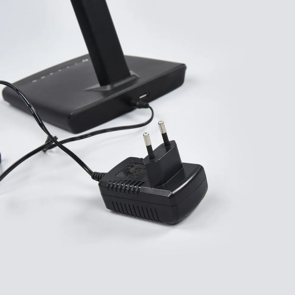 Lindby LED-skrivebordslampe Kuno, sort, USB, touchdæmper
