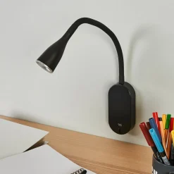 Lindby LED-væglampe Enna, 34 cm, sort, afbryder, USB
