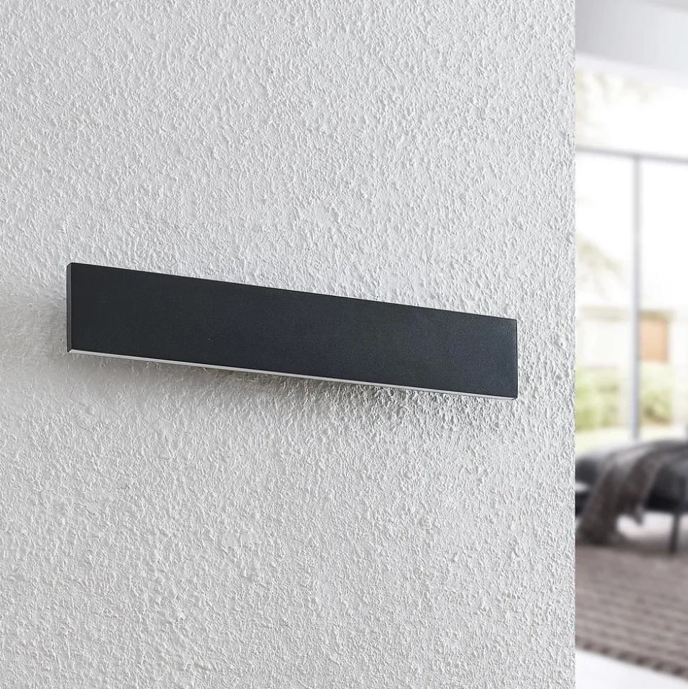 Lindby LED-væglampe Ignazia, 47 cm, sort, metal, op/ned