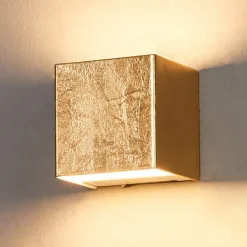 Lindby LED-væglampe Quentin, 9 cm bred, guldfarvet, metal