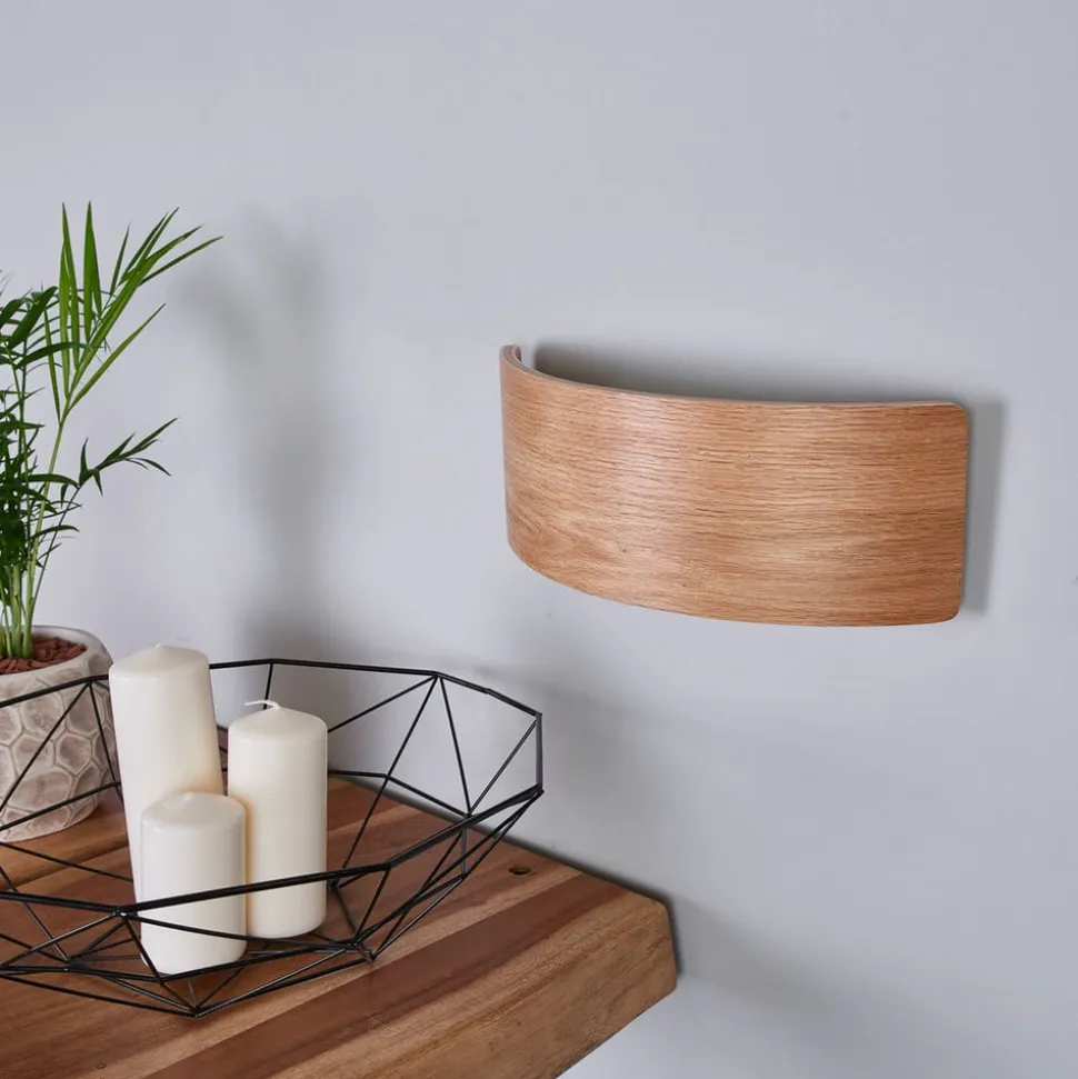 Lindby LED-væglampe Rafailia, bredde 33 cm, træ, 3.000K