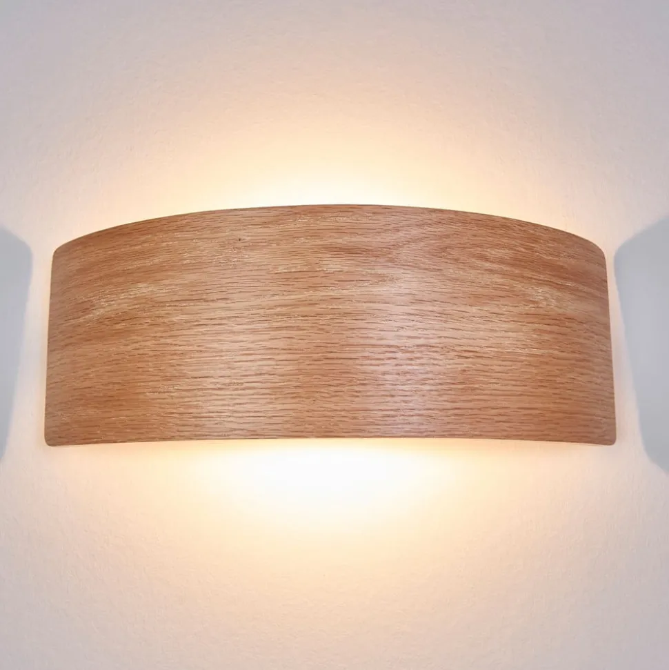 Lindby LED-væglampe Rafailia, bredde 33 cm, træ, 3.000K
