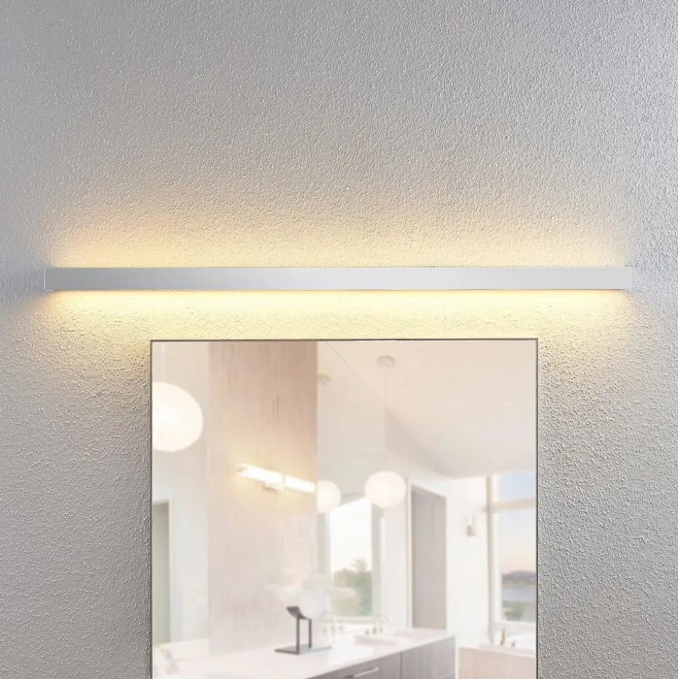 Lindby LED-væglampe til badeværelset Layan, 120 cm, krom, metal