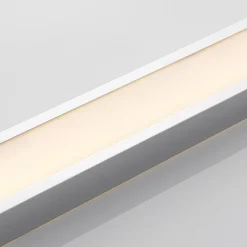 Lindby LED-væglampe til badeværelset Layan, 120 cm, krom, metal