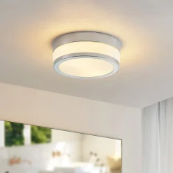 Lindby loftlampe Flavi, Ø 23 cm, krom, glas, IP44, E27