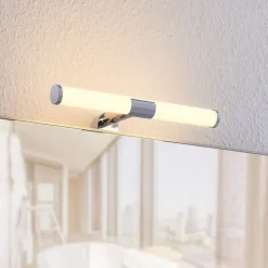 Lindby Naili LED-spejllampe, krom