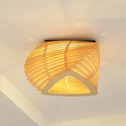 Lindby Sanza loftlampe, 50 cm, træ, buet