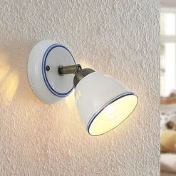 Lindby spotlight Eneas, højde 16 cm, hvid, 1 lyskilde, keramik