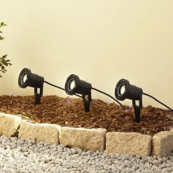 Lindby Thorgal lampe med jordspyd, Ø 9,8 cm, sort, sæt med 3 stk