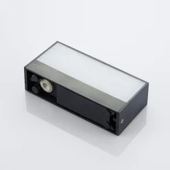 Lindby udendørs LED-væglampe Nienke, 17 cm, saltvandsresistent, IP65