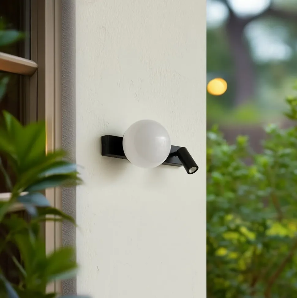 Lindby udendørs LED-væglampe Larcie, 35 cm, 2 lyskilder, aluminium, sensor