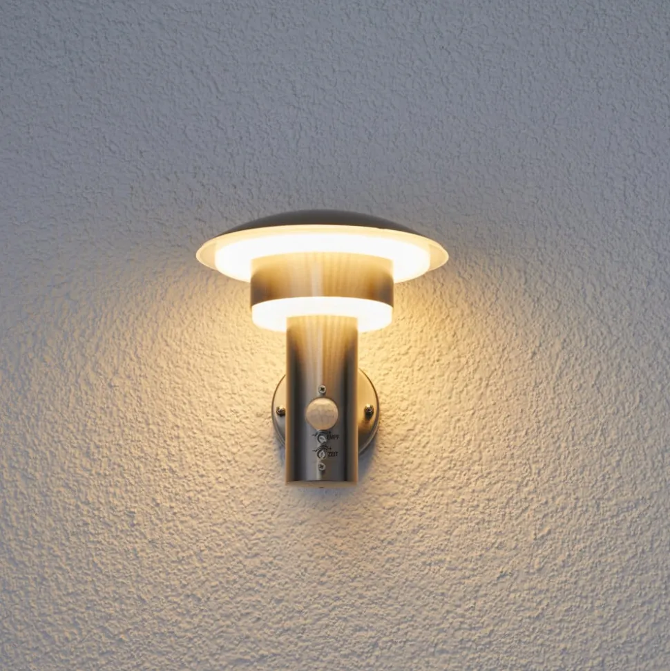 Lindby udendørs LED-væglampe Lillie, sensor, højde 19 cm