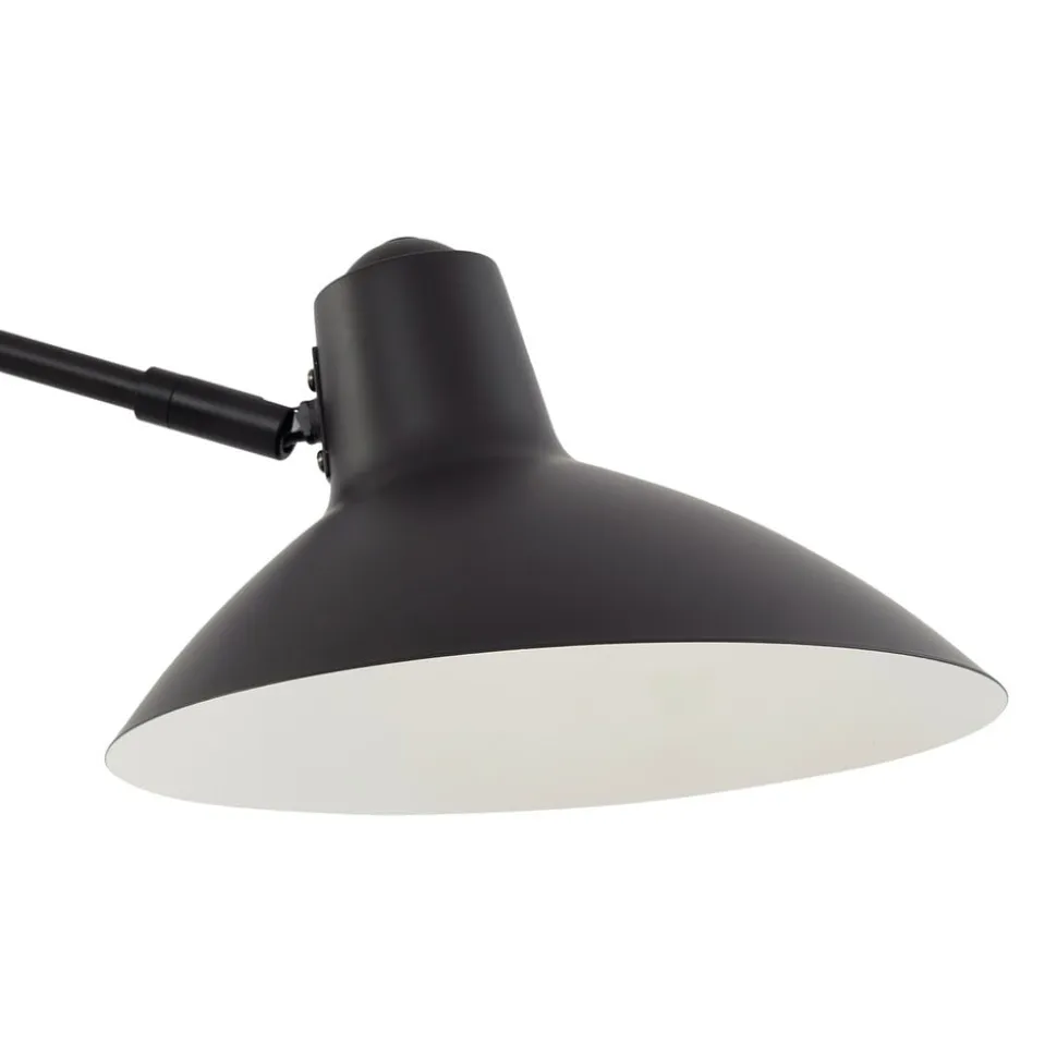 Lindby væglampe Adrik, sort, metal, med stikprop