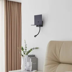 Lindby væglampe Thorid, sort, USB, LED-læselampe, G9