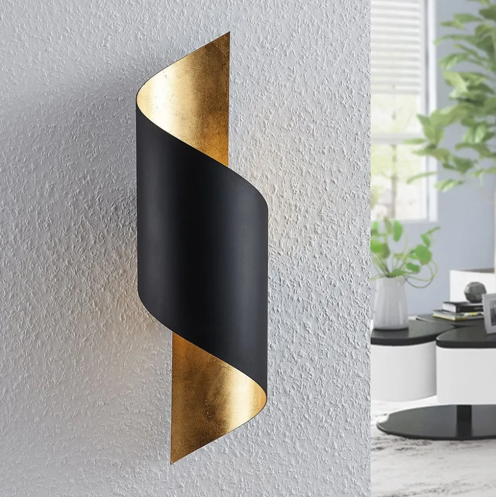 Lindby væglampe Vanni, sort/guld, metal, højde 57 cm