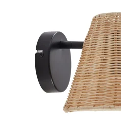 Lindby væglampe Zyralia, træfarvet, rattan, 19,5 cm høj