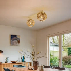 Loftlampe Paz hvid trælameller-kugler, 2 lyskilder.