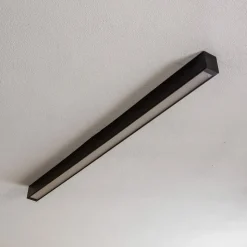 Loftlampe Straight sort 122 cm