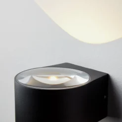LOOM DESIGN Frey LED-væglampe IP65 2x6W sort