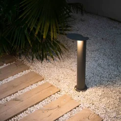 Lotus LED-gadelampe