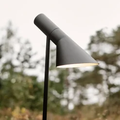 Louis Poulsen AJ Garden, højde 95cm, bundplade 830