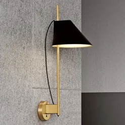Louis Poulsen Yuh Brass marmor-væglampe, sort