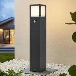 Lucande Dewari vejlampe, bevægelsessensor, E27, 65 cm, IP54