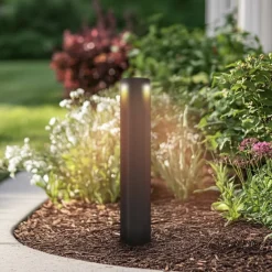 Lucande LED-gadelampe Raiku, sort, aluminium, 65 cm
