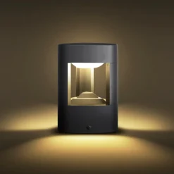 Lucande LED-sokkellampe Pirron, 20 cm, trekantet, IP54