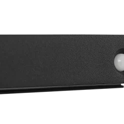 Lucande LED-solcelle-væglampe Tavon, kantet, sort, sensor