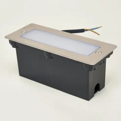 Lucande LED-vægindbygningslampe Holly, 17 cm, stål