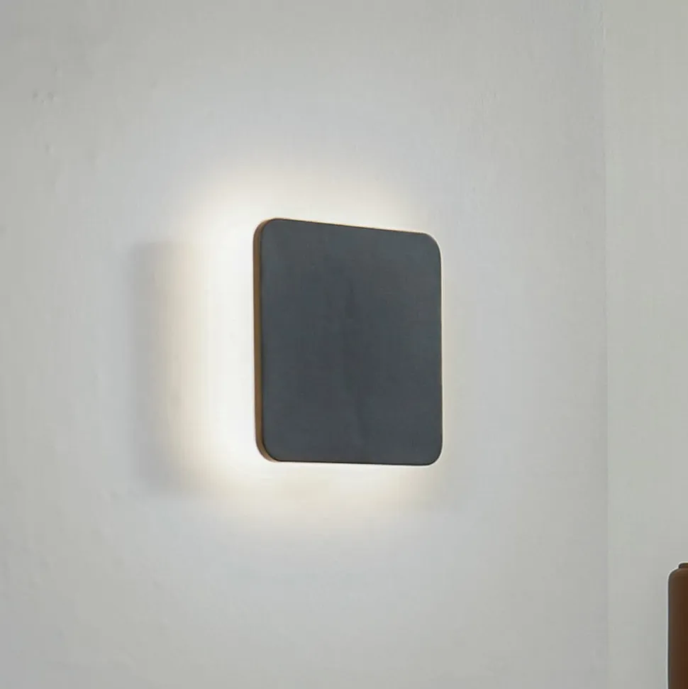 Lucande LED-væglampe Elrik, sort, 22 cm høj, metal