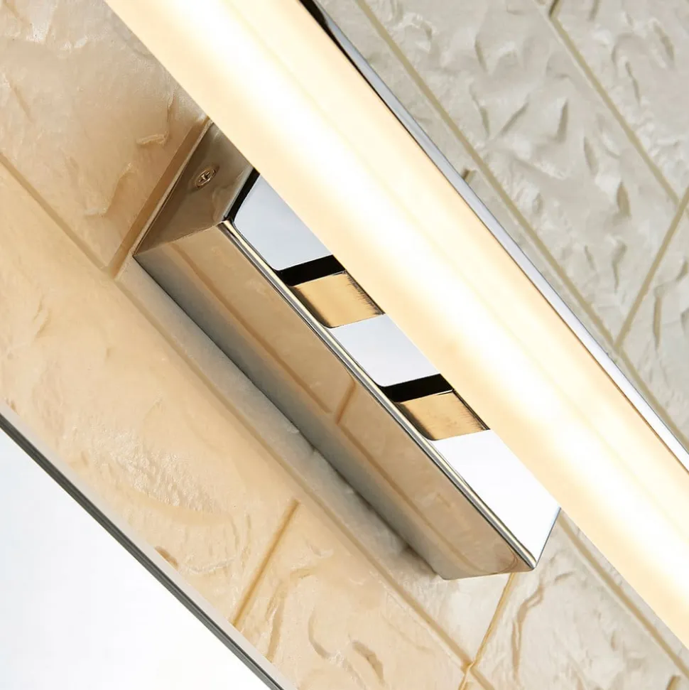 Lucande LED-væglampe til badeværelset Julie, 46 cm, krom, metal, IP44