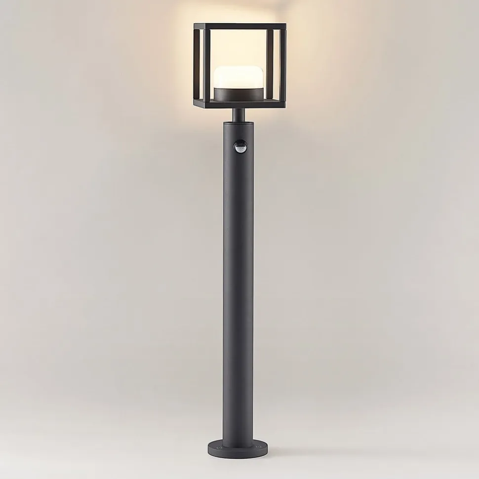 Lucande Timio vejlampe, 85 cm, bevægelsessensor, GX53, IP44