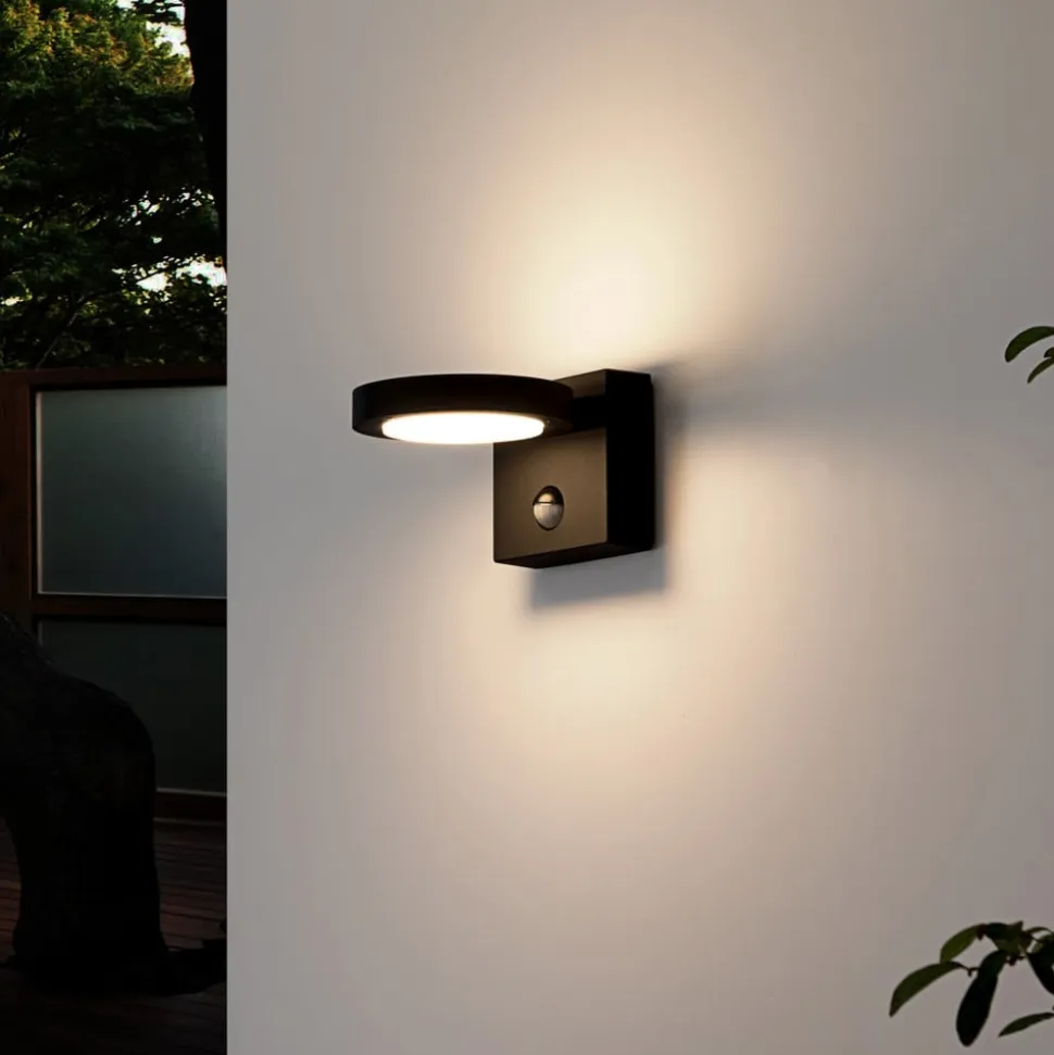 Lucande udendørs LED-væglampe Belna, metal, sensor, IP54