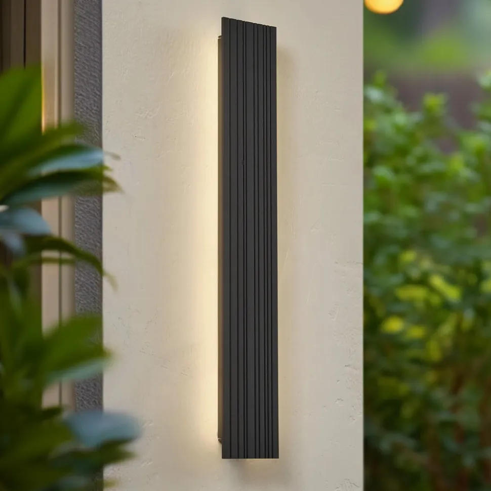 Lucande udendørs LED-væglampe Melira, længde 60 cm, antracit